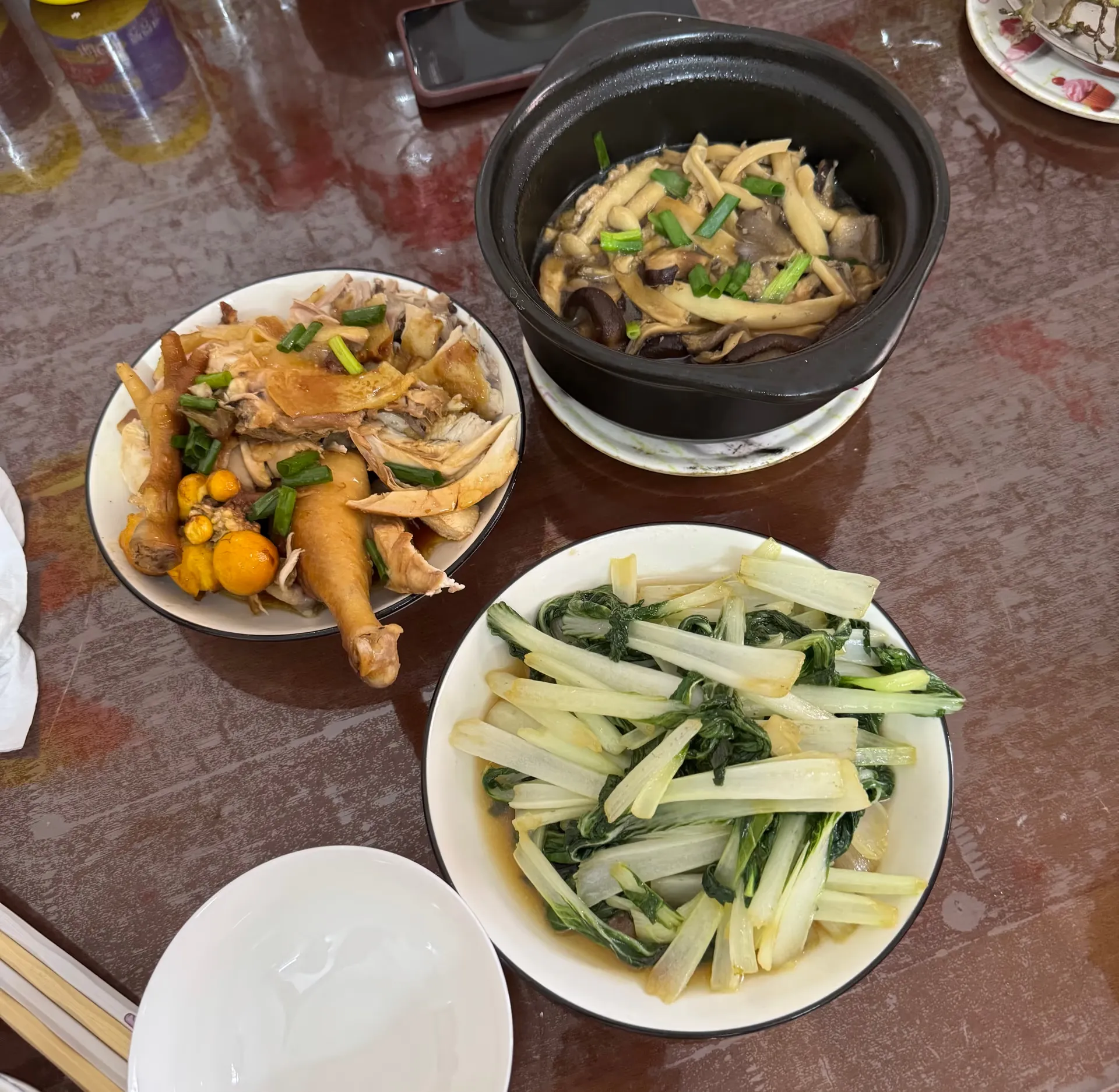 A dish of vegetables and meat
